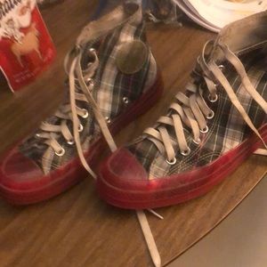 Chuck Taylor converse translucent sole